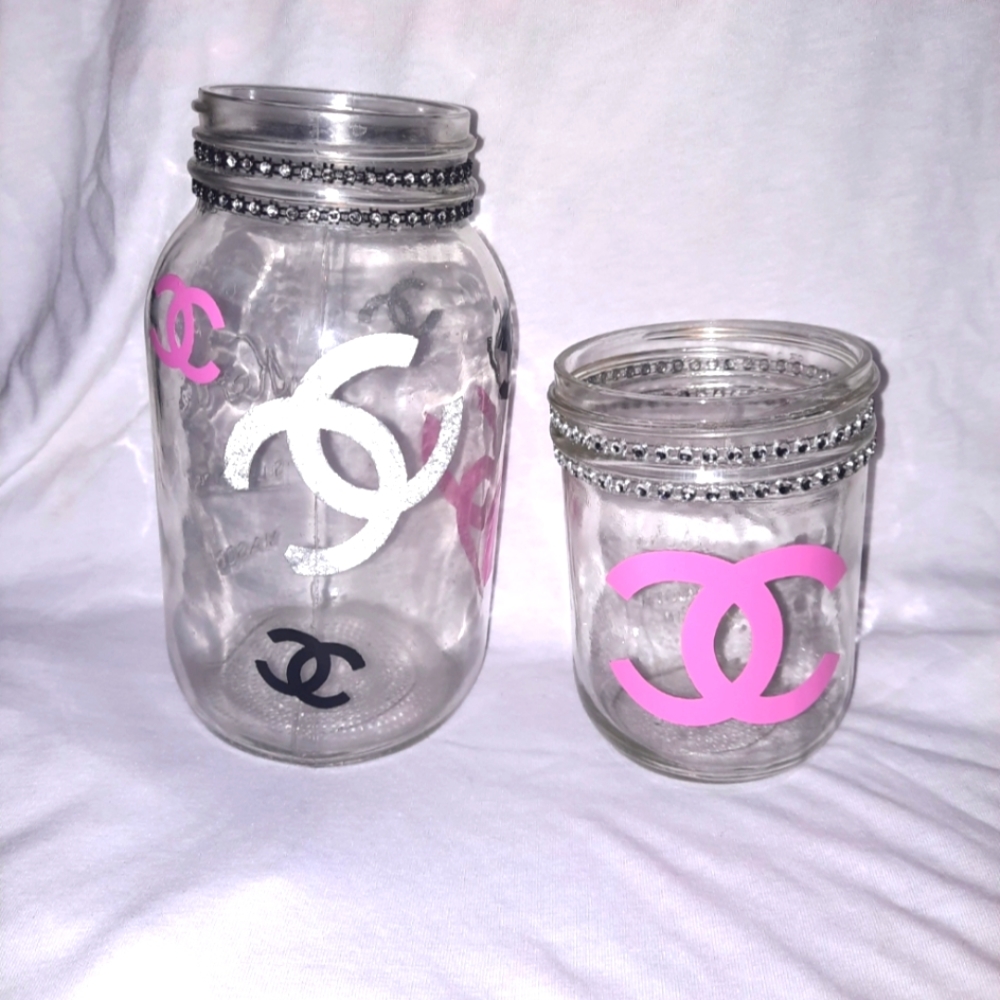 Home decor for makeup , desk ,bathroom and bedroom!